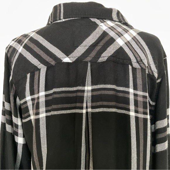 Rails Hunter Plaid Button-Front Shirt Black and White - Picture 7 of 15